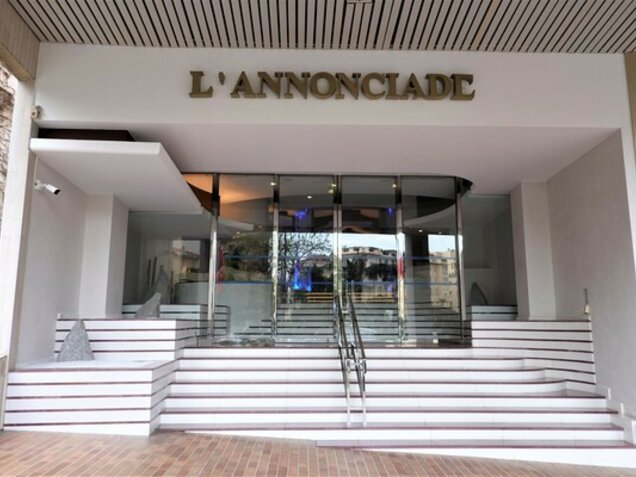 Studio lumineux et rénové avec terrasse –  L’Annonciade