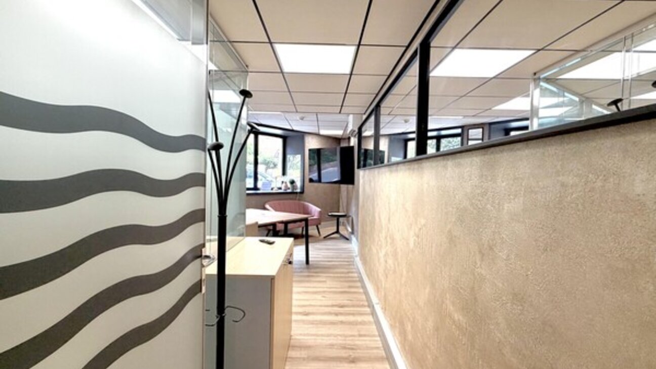 BUREAU avec services et charges inclus - SAINT ROMAN - 2 / 10