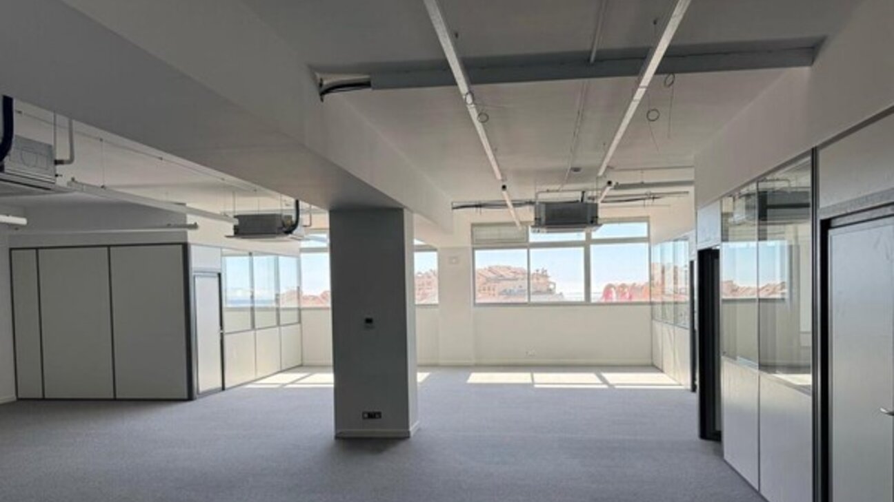 FONTVIEILLE "Les Industries" - Bureaux premium entièrement rénovés - 8 / 12