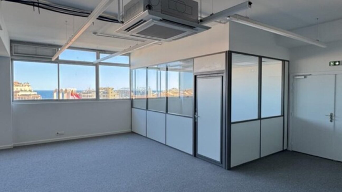 FONTVIEILLE "Les Industries" - Bureaux premium entièrement rénovés - 10 / 12
