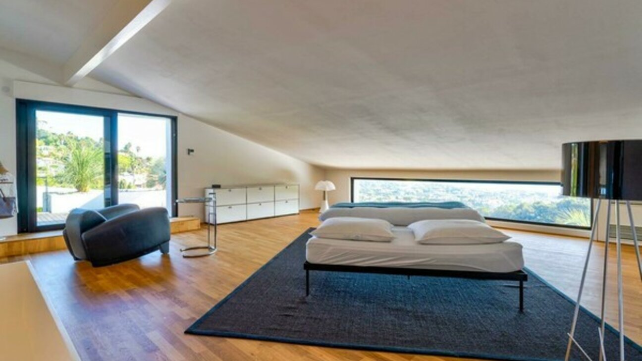 Villa d’Exception avec Vue sur le Cap d’Antibes - 13 / 22