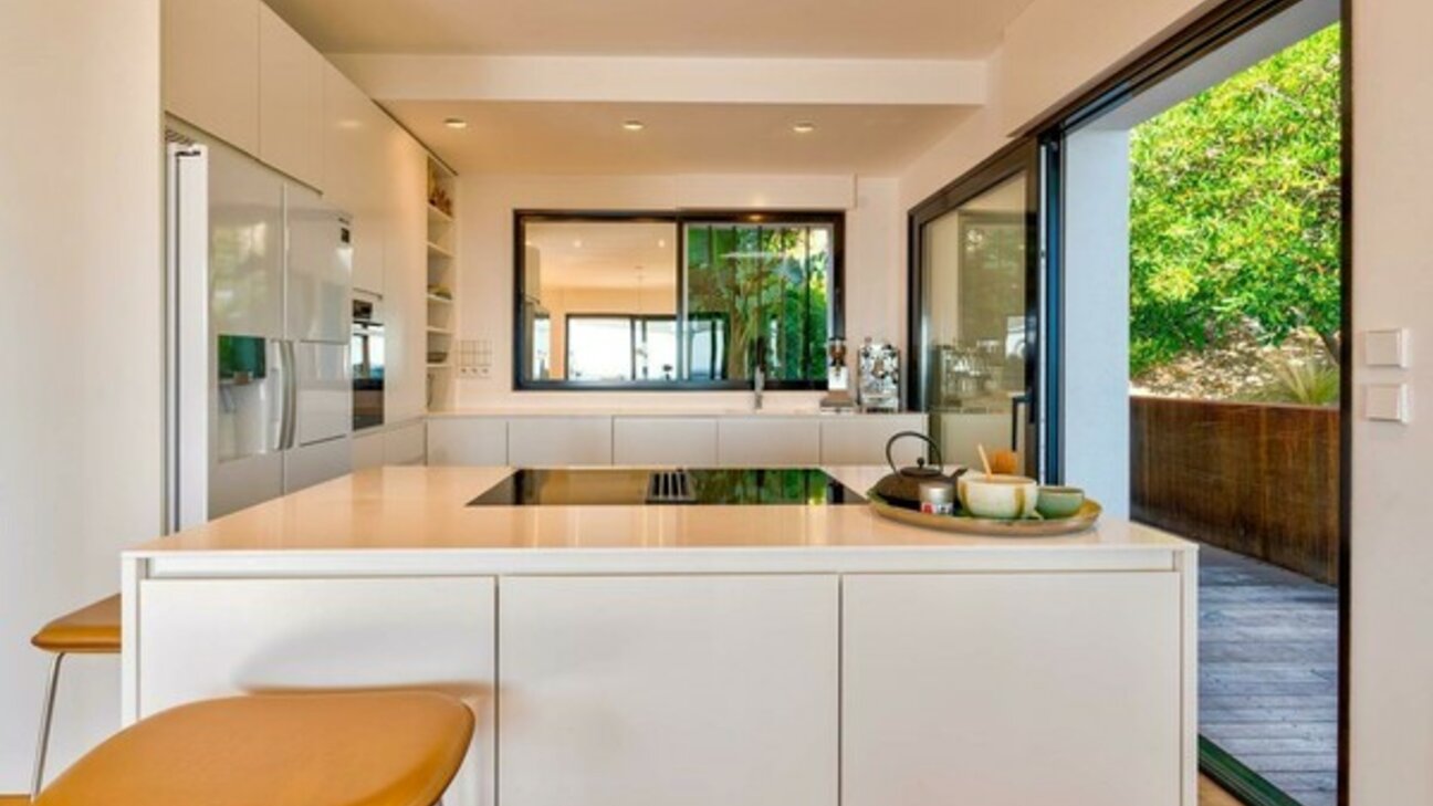 Villa d’Exception avec Vue sur le Cap d’Antibes - 2 / 22