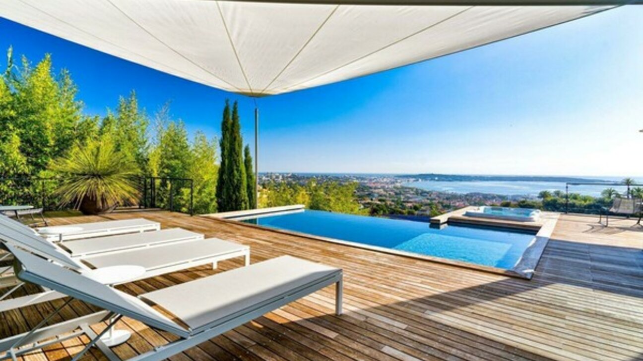 Villa d’Exception avec Vue sur le Cap d’Antibes - 21 / 22