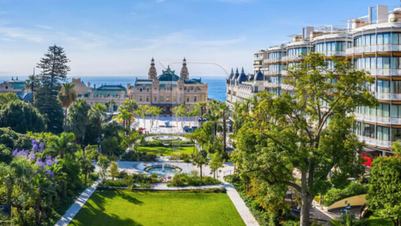 Magnifique appartement rénové, non meublé dans le Carré d'Or - 1 / 4